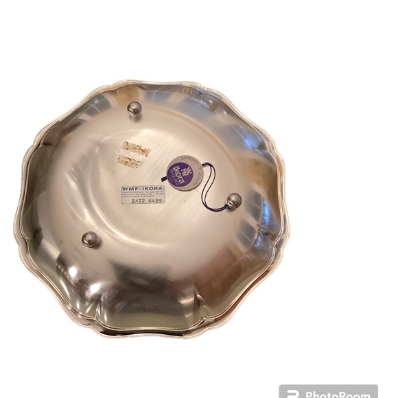 Vintage WMF Ikora Footed SilverPlated Fruit Bowl . 9 X 9 with a Snowflake Design - Picture 2 of 3